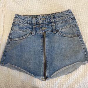 Carmar double waist band zipper mini skirt